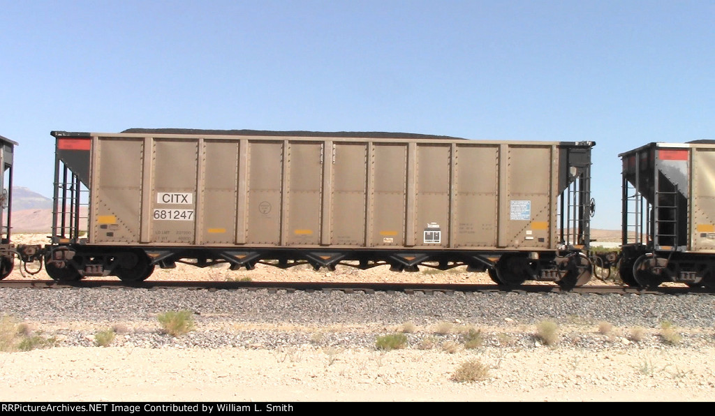 WB Unit Loaded Hooper Frt at Erie NV W-Pshr -11